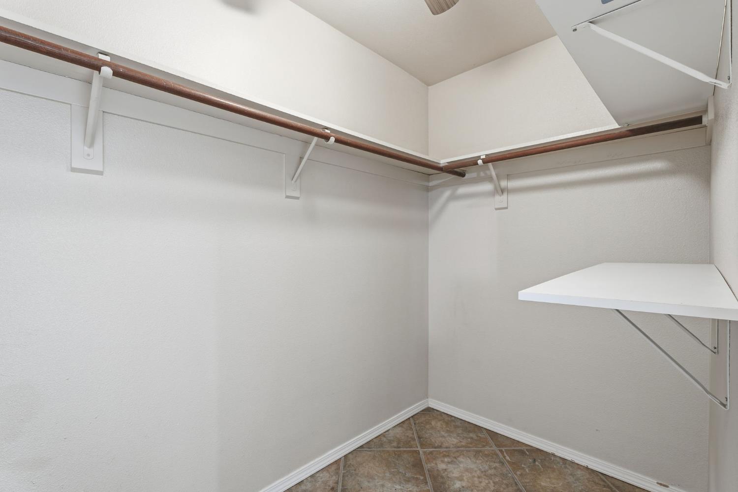 375 W Hagler Ave, Fresno, CA 93711