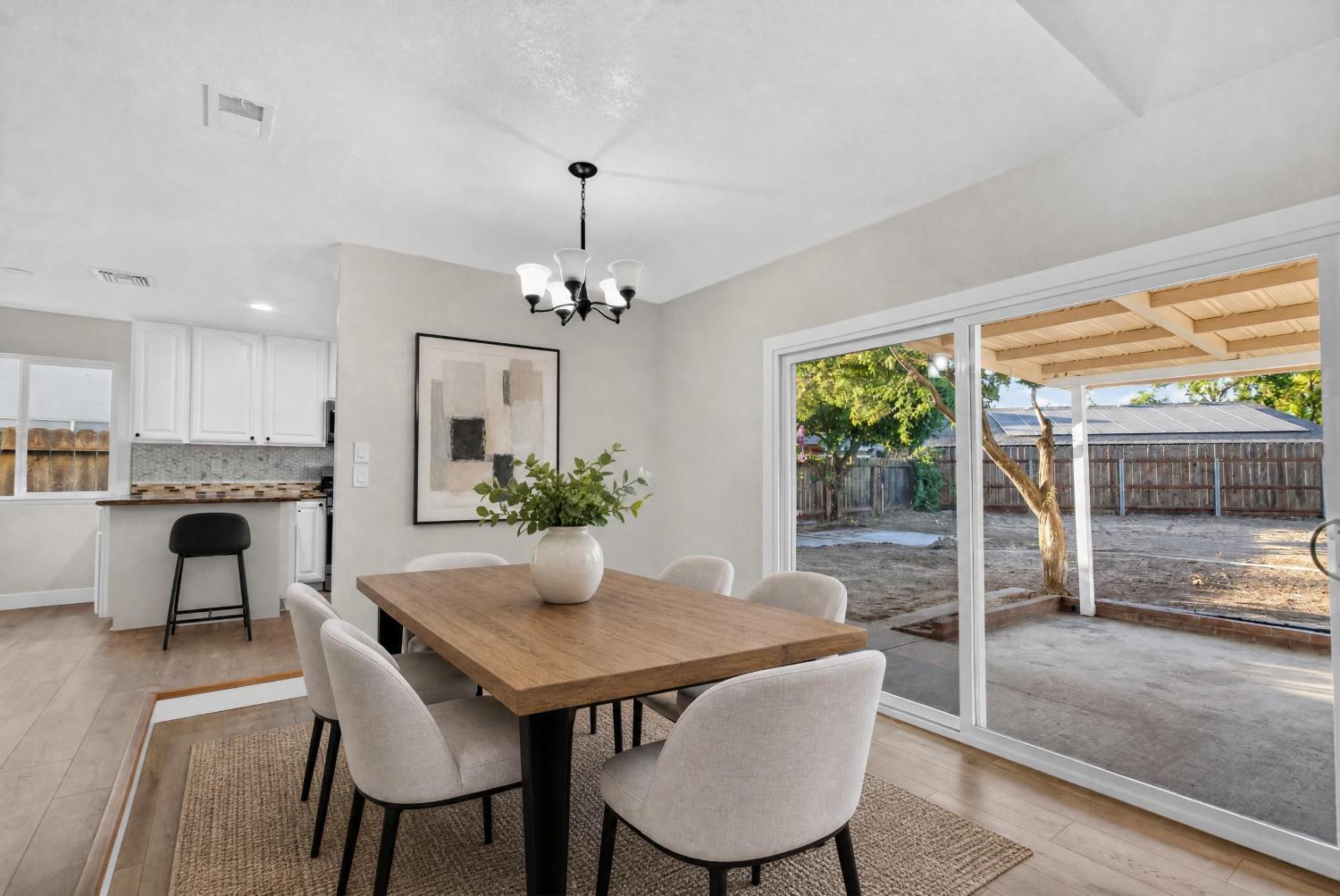 1166 Trailwood Ave, Manteca, CA 95336