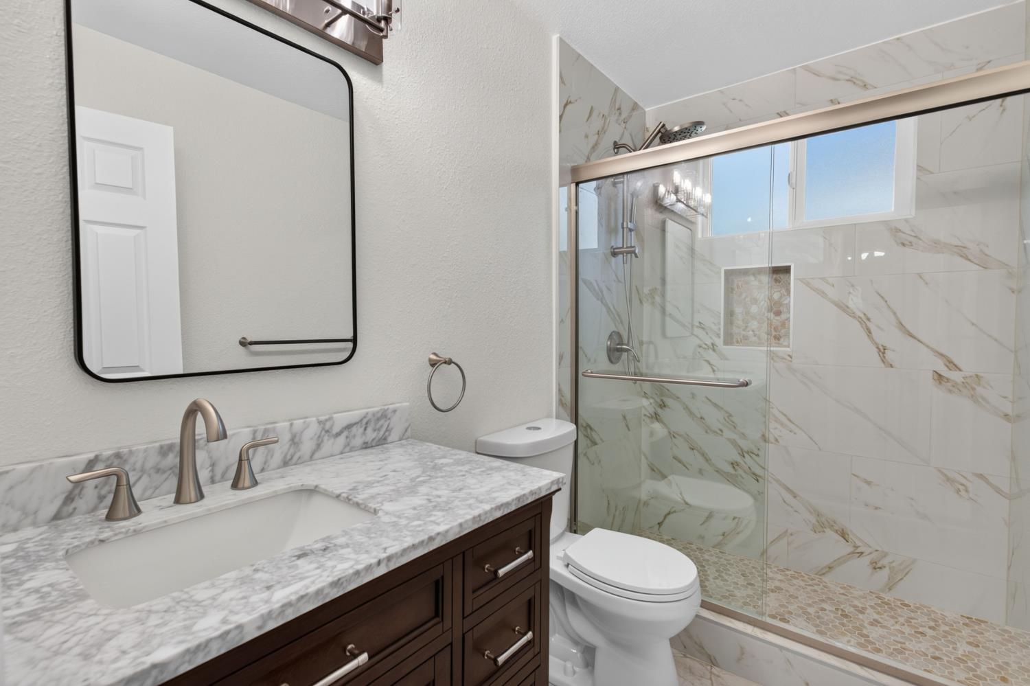 1166 Trailwood Ave, Manteca, CA 95336