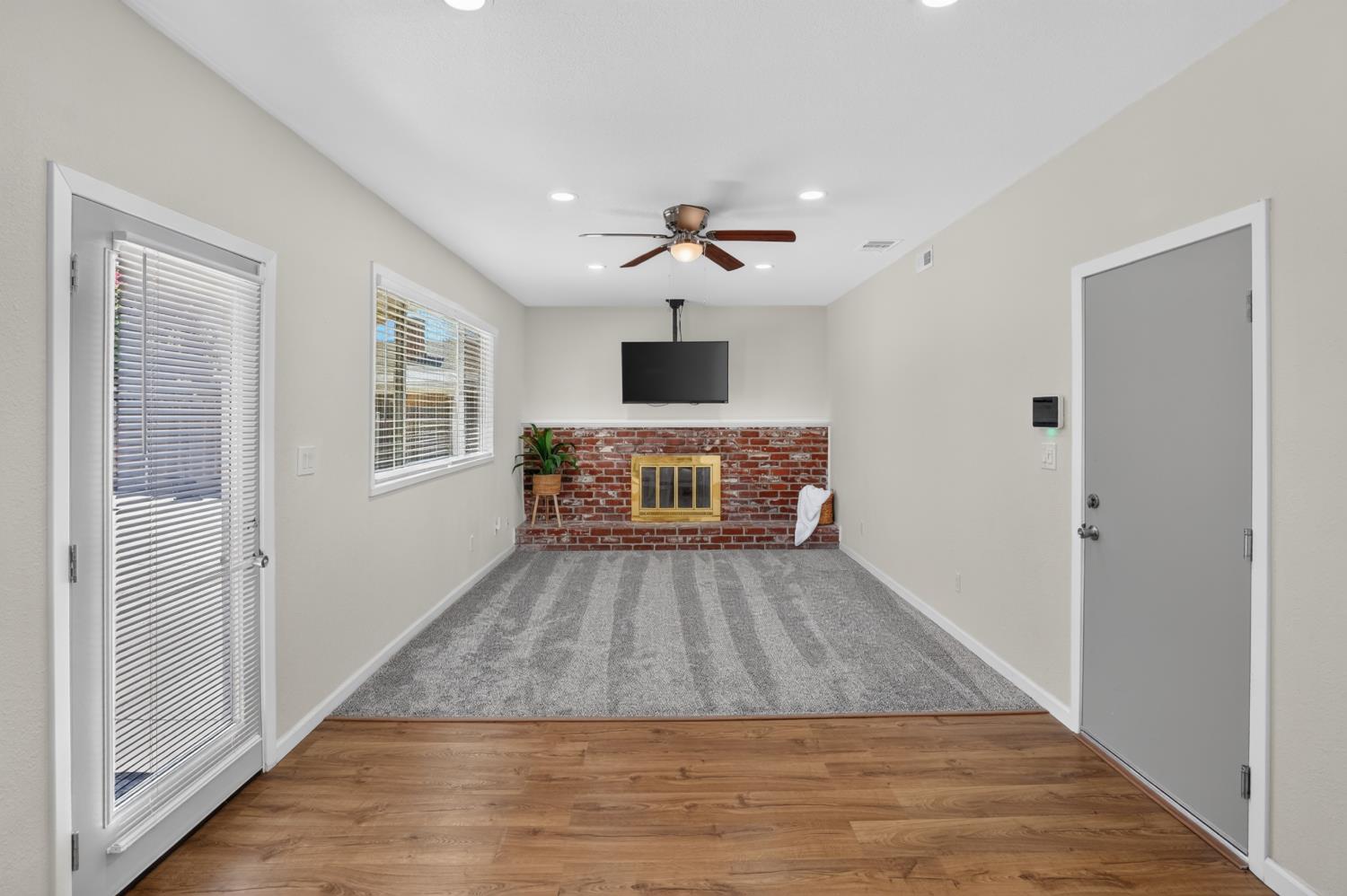 1412 Elisabeth Ave, Escalon, CA 95320