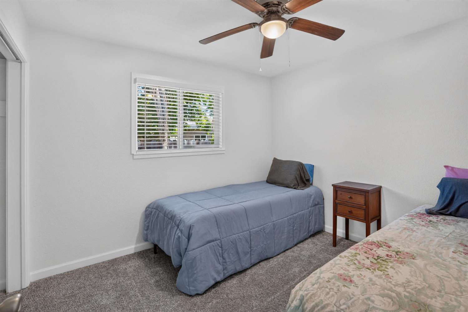 1412 Elisabeth Ave, Escalon, CA 95320