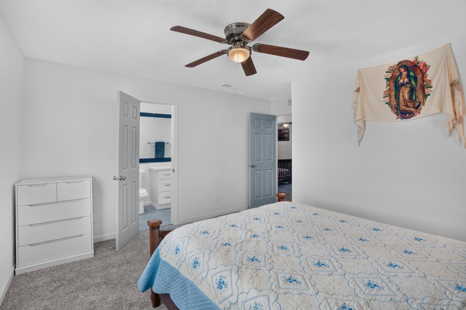 1412 Elisabeth Ave, Escalon, CA 95320
