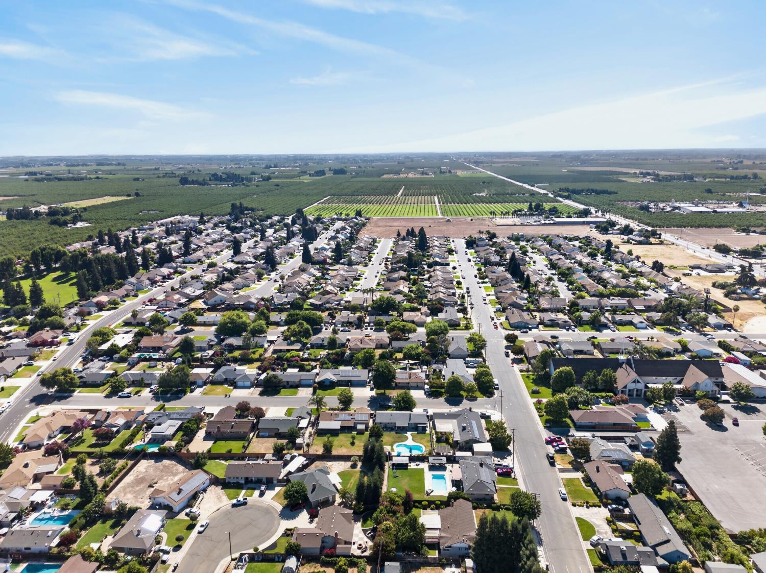 1412 Elisabeth Ave, Escalon, CA 95320