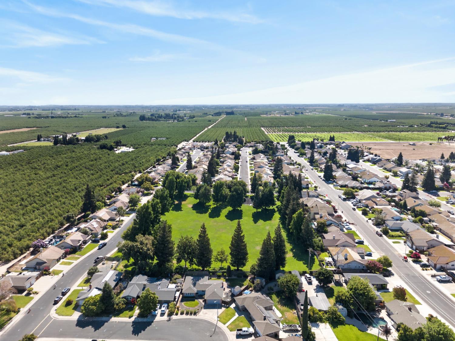 1412 Elisabeth Ave, Escalon, CA 95320