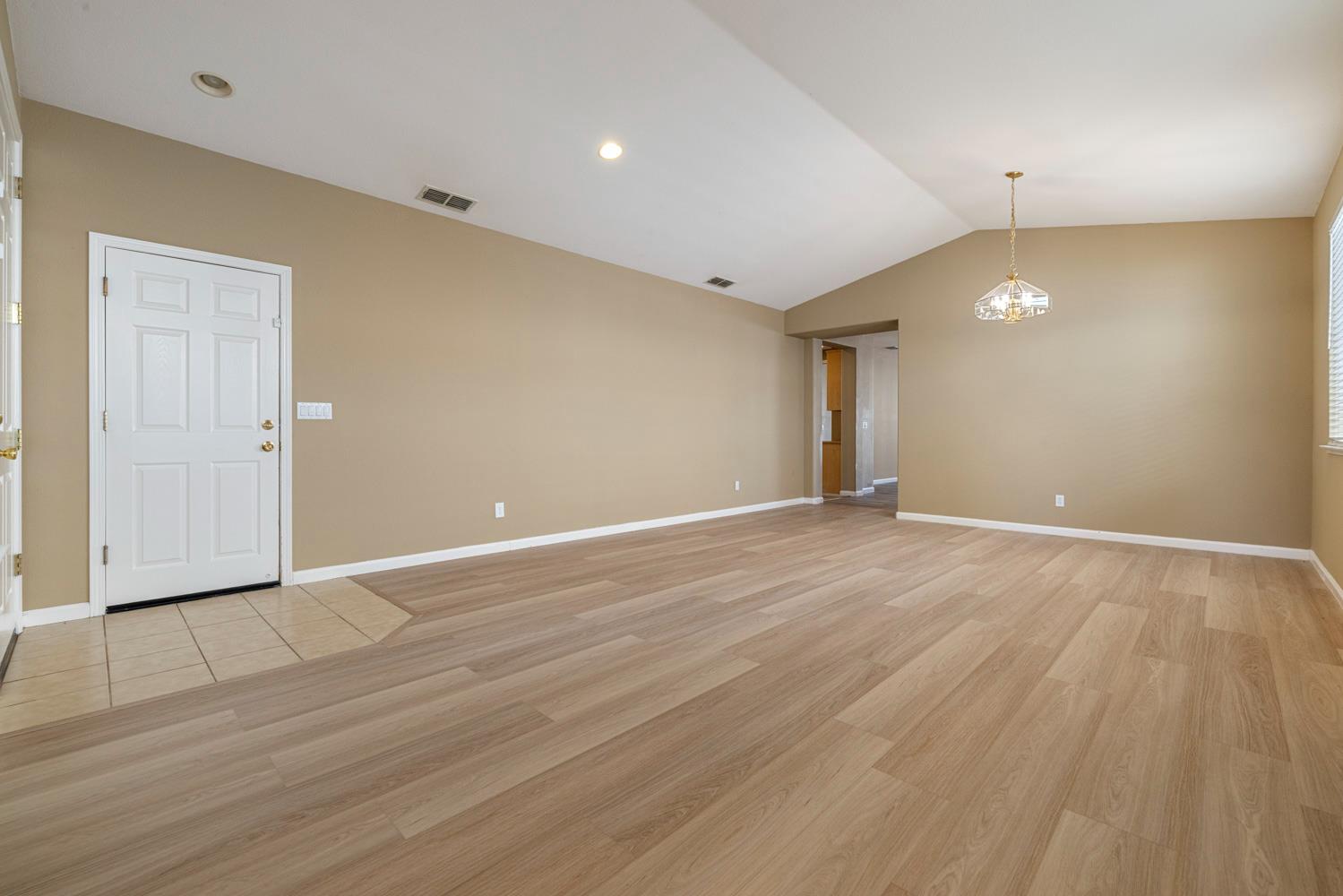 20617 Sarazen Pl, Patterson, CA 95363