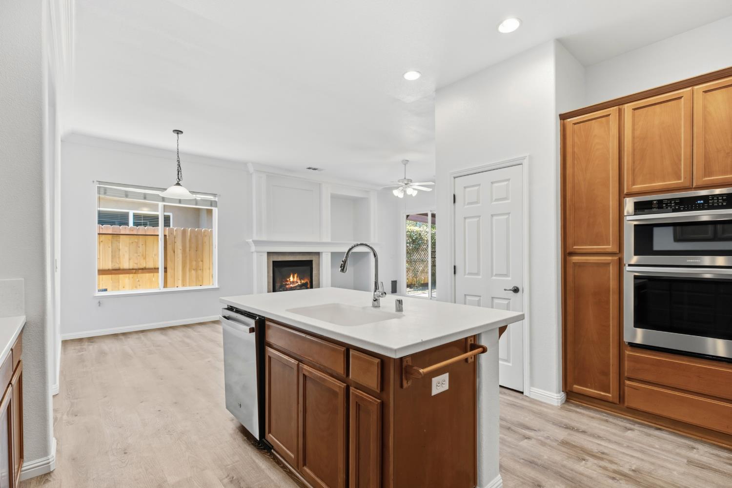 2637 Corral Way, Riverbank, CA 95367