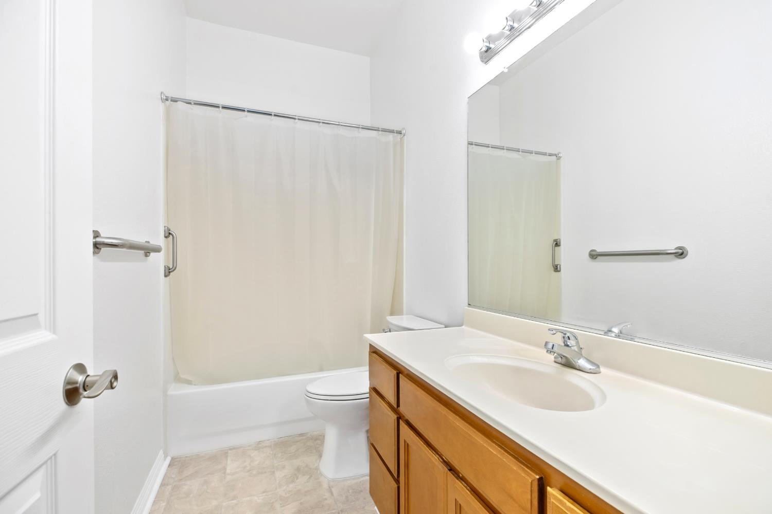 2637 Corral Way, Riverbank, CA 95367