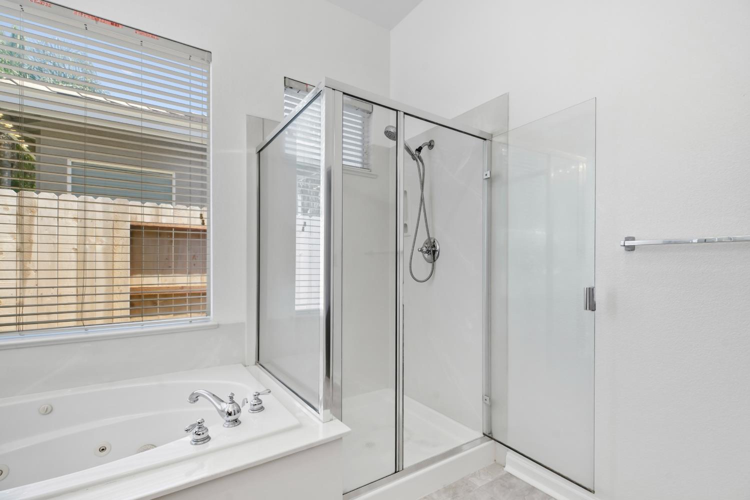 2637 Corral Way, Riverbank, CA 95367