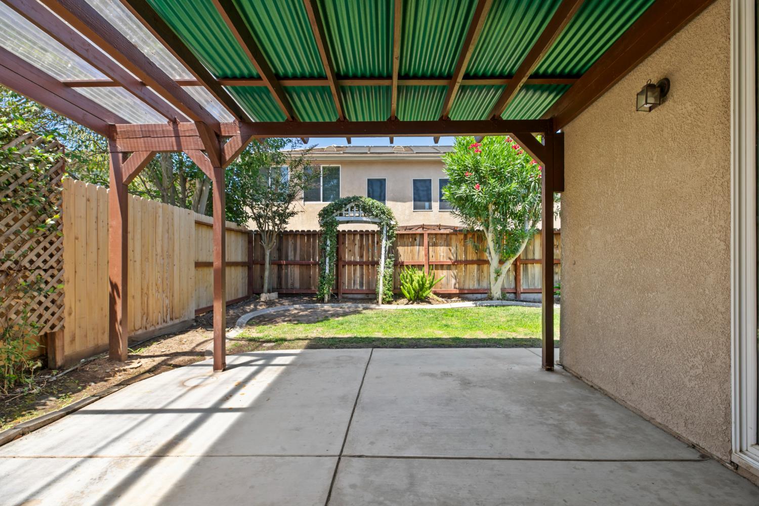 2637 Corral Way, Riverbank, CA 95367