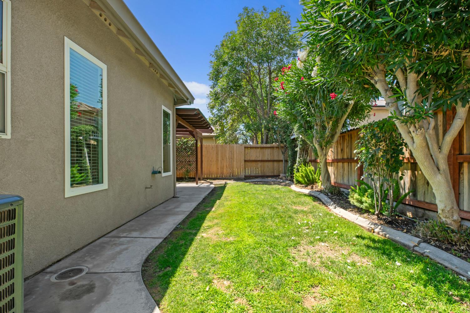 2637 Corral Way, Riverbank, CA 95367