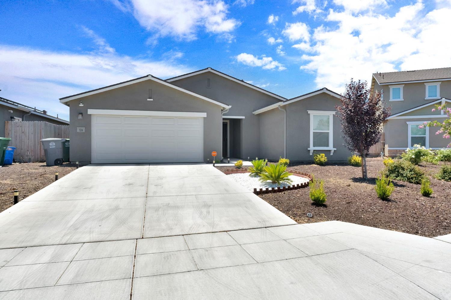 524 San Carlos Ave, Madera, CA 93637
