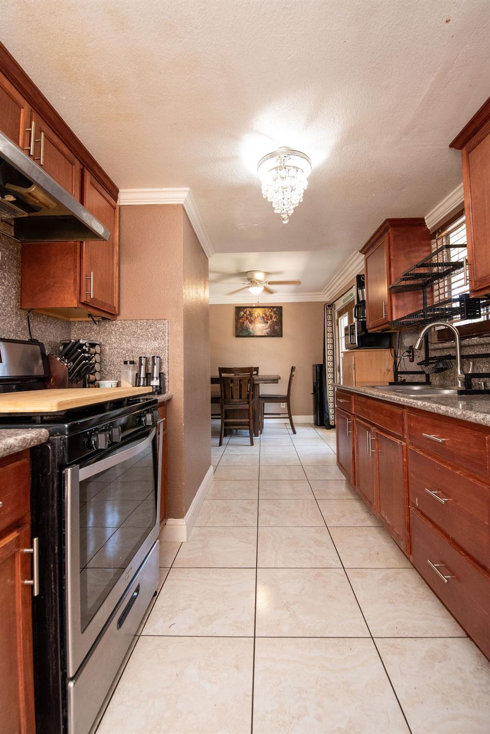 1522 Vine Cir, Atwater, CA 95301