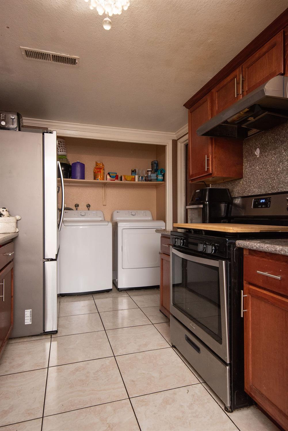 1522 Vine Cir, Atwater, CA 95301