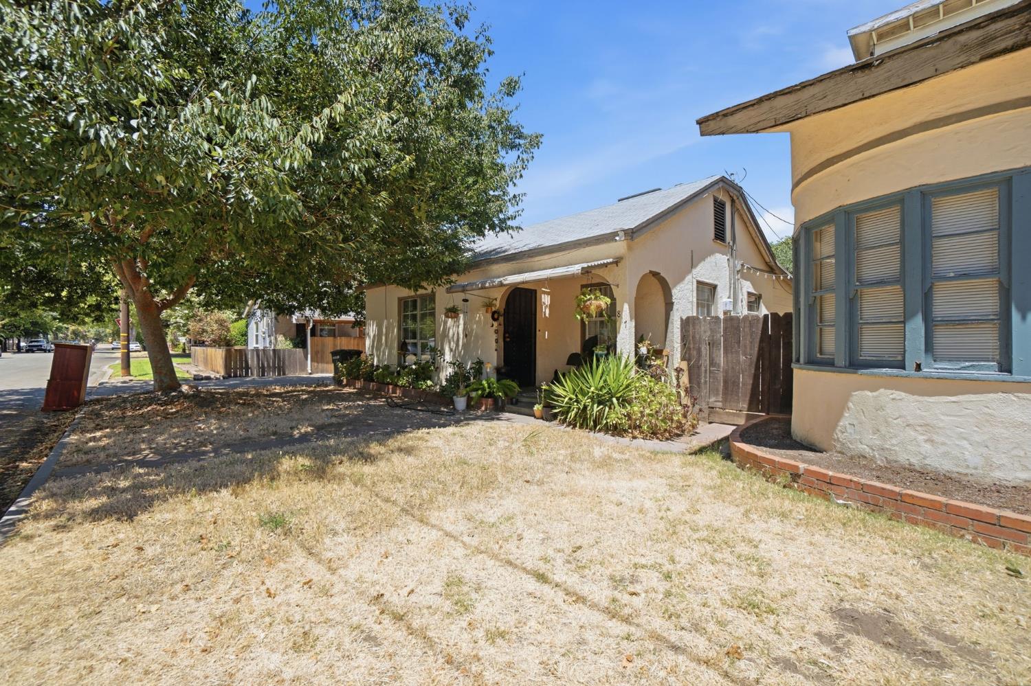 815 817 Wright St, Modesto, CA 95350