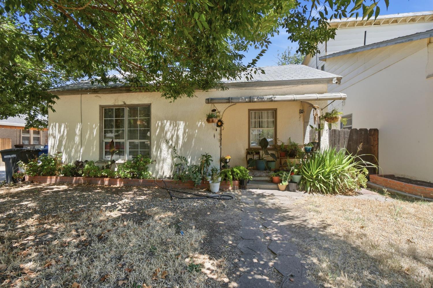 815 817 Wright St, Modesto, CA 95350