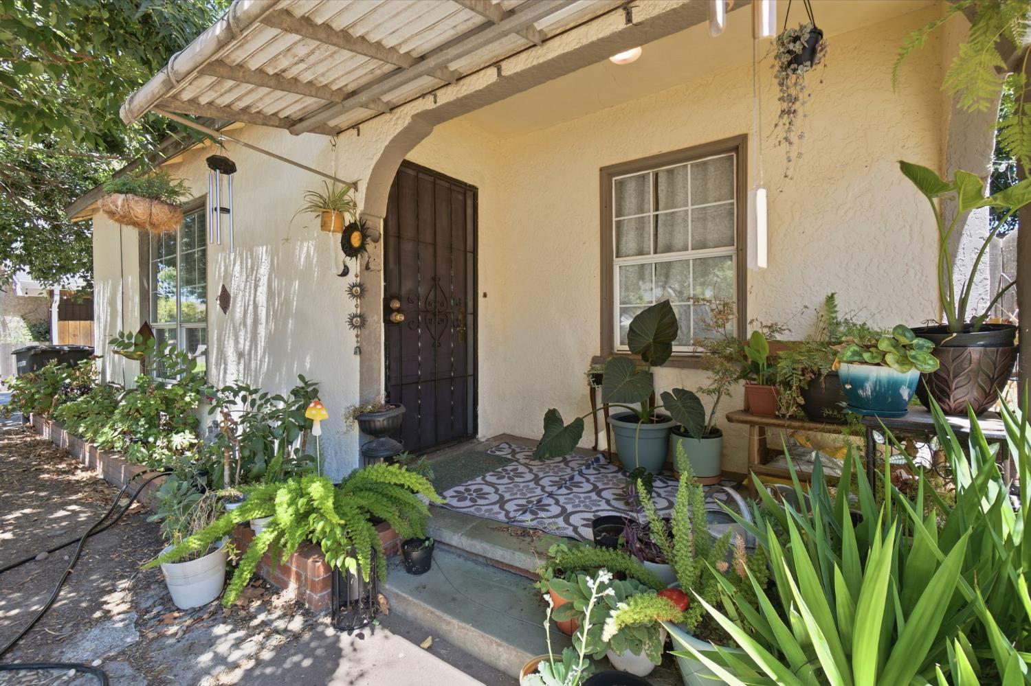 815 817 Wright St, Modesto, CA 95350