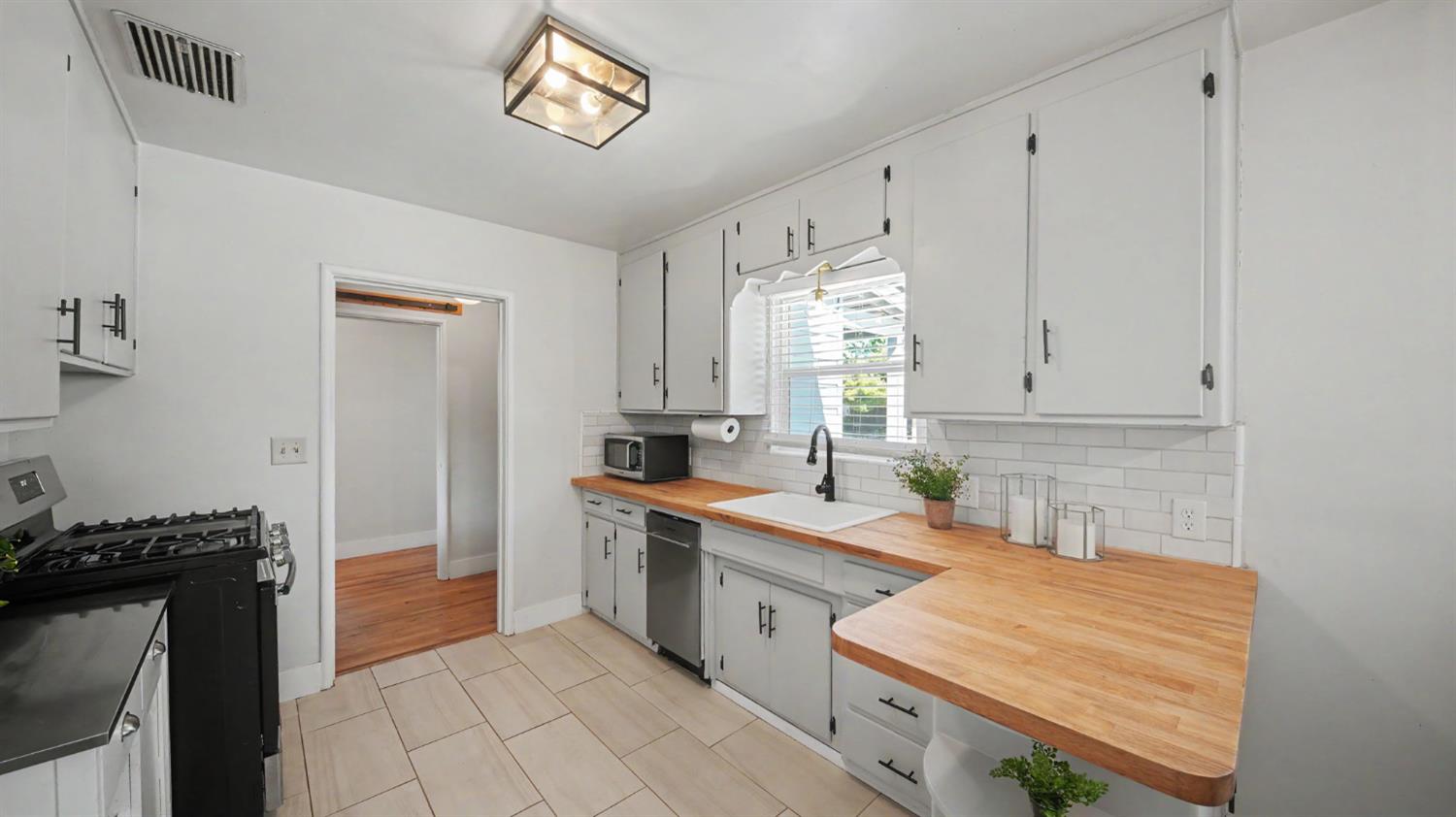 442 Coleman Ct, Modesto, CA 95354