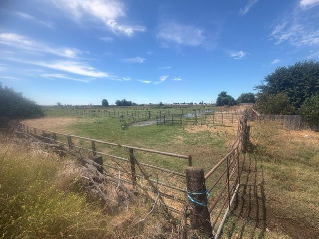 2511 Franklin Rd, Merced, CA 95348