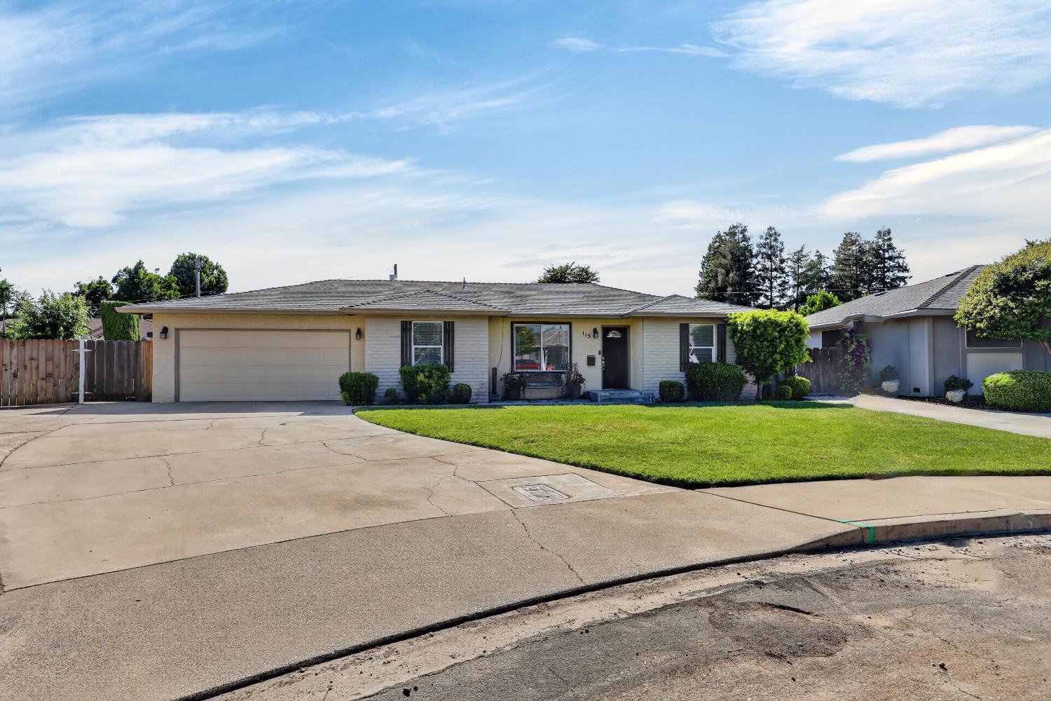 115 Elena Ct, Turlock, CA 95380