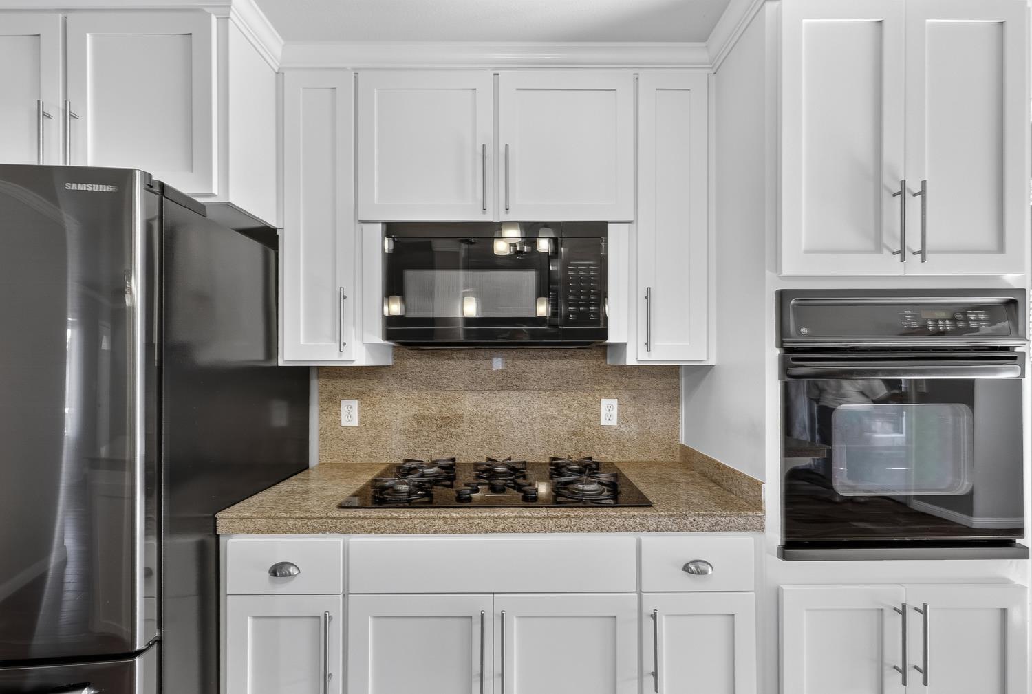 115 Elena Ct, Turlock, CA 95380