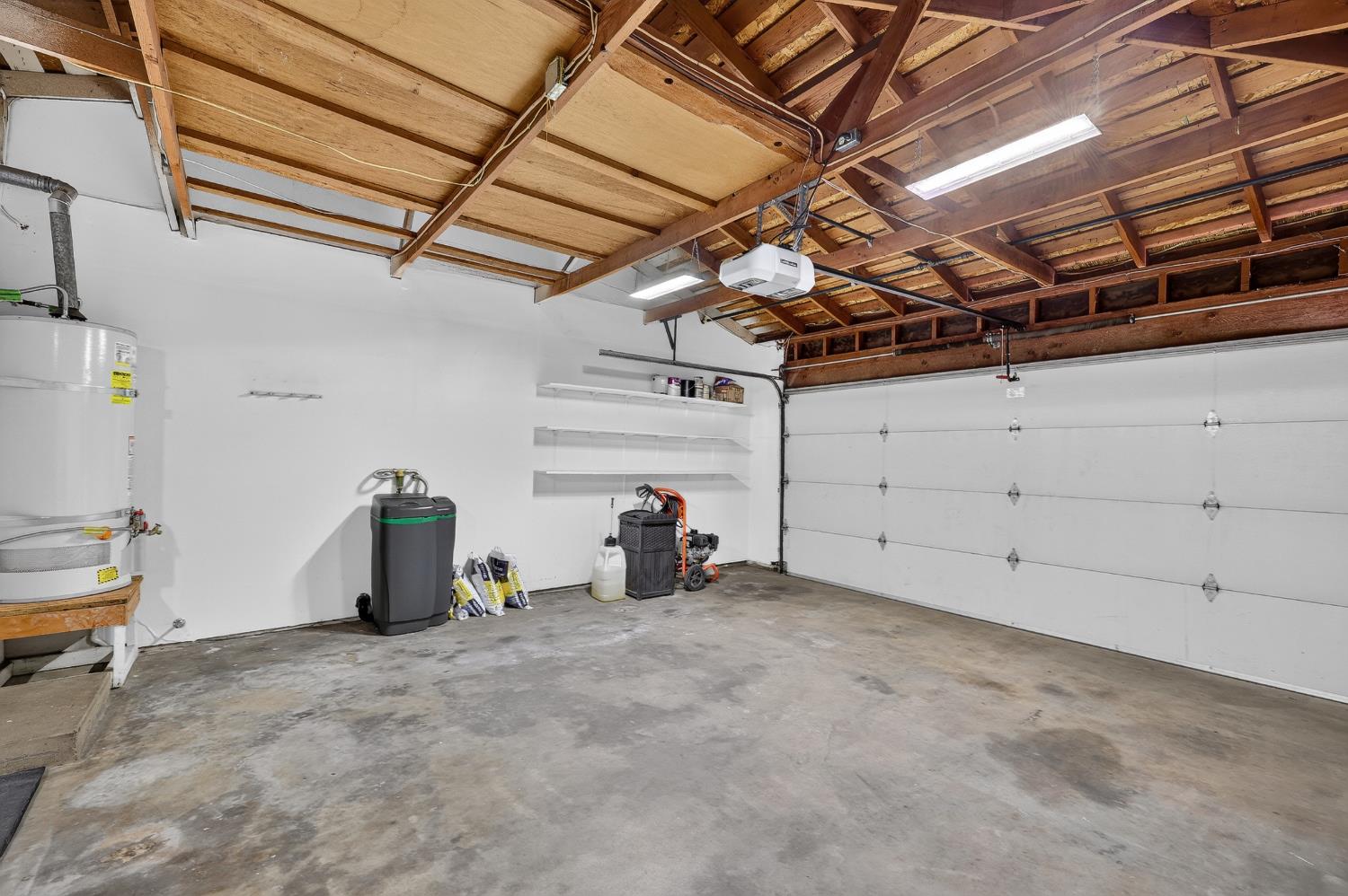 115 Elena Ct, Turlock, CA 95380
