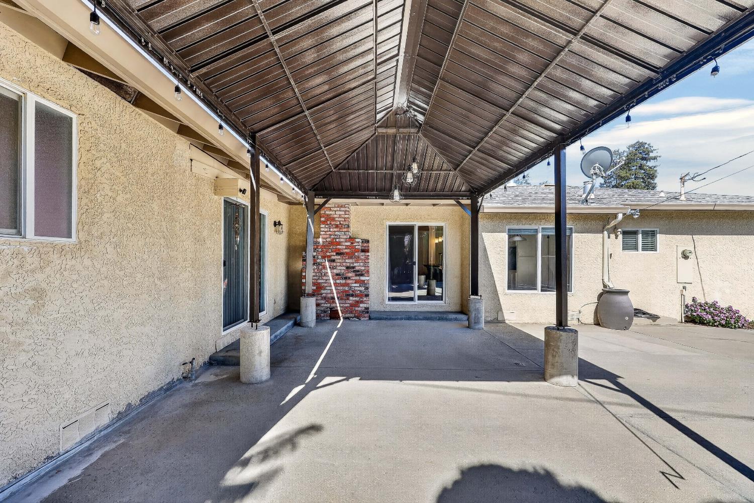 115 Elena Ct, Turlock, CA 95380