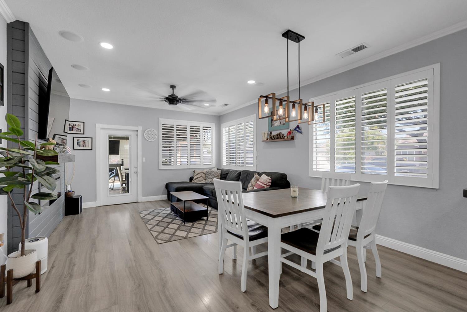 3327 Summer Creek Dr, Turlock, CA 95382