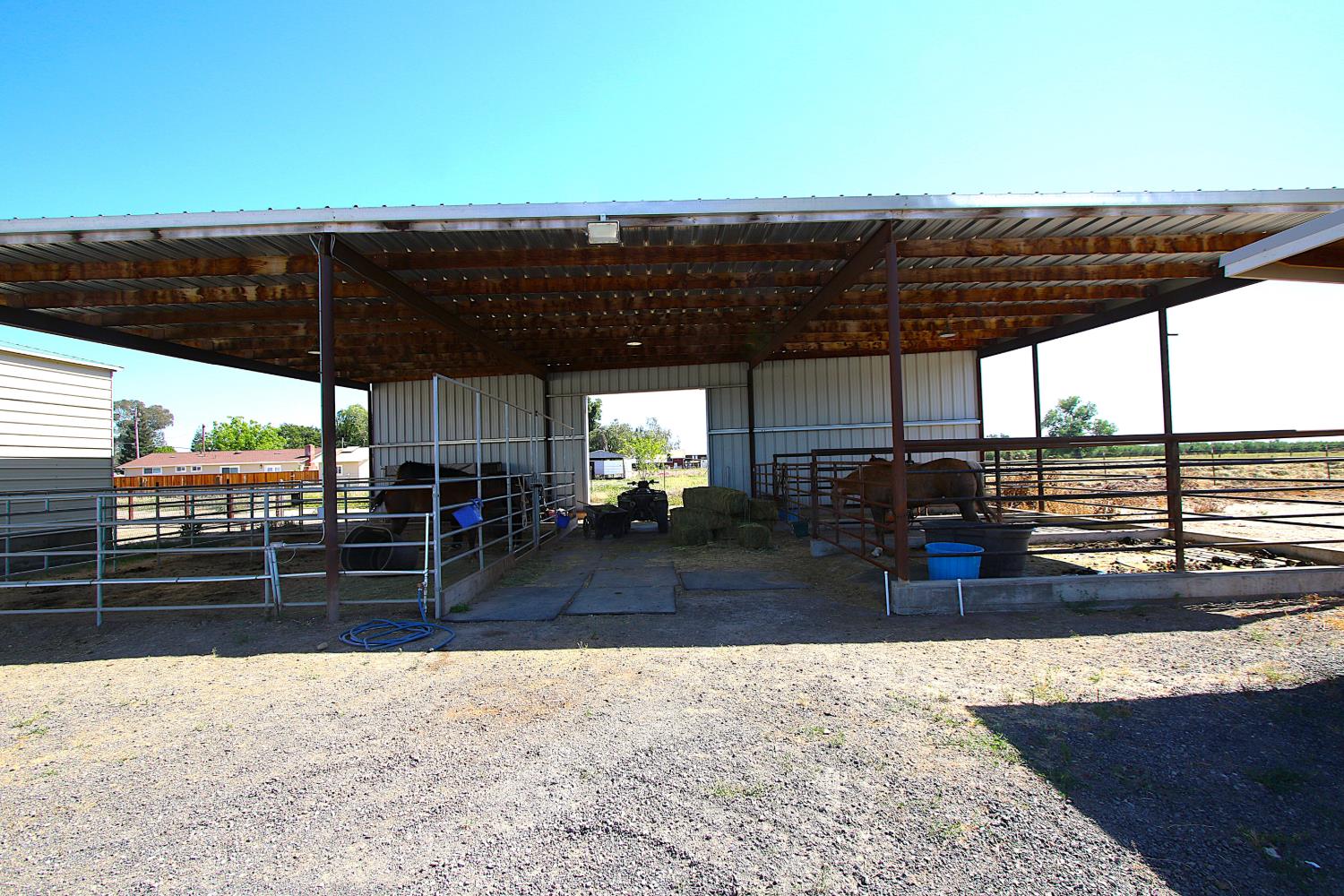 10137 Pioneer, Oakdale, CA 95361