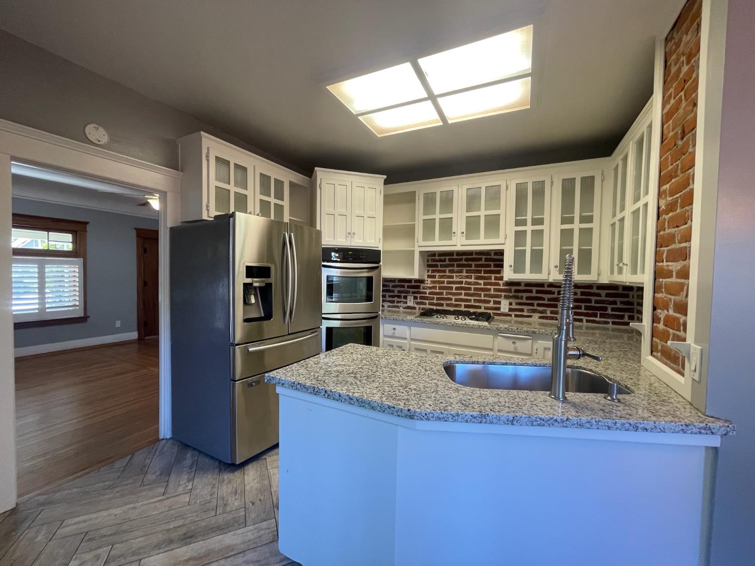 245 High St, Modesto, CA 95354