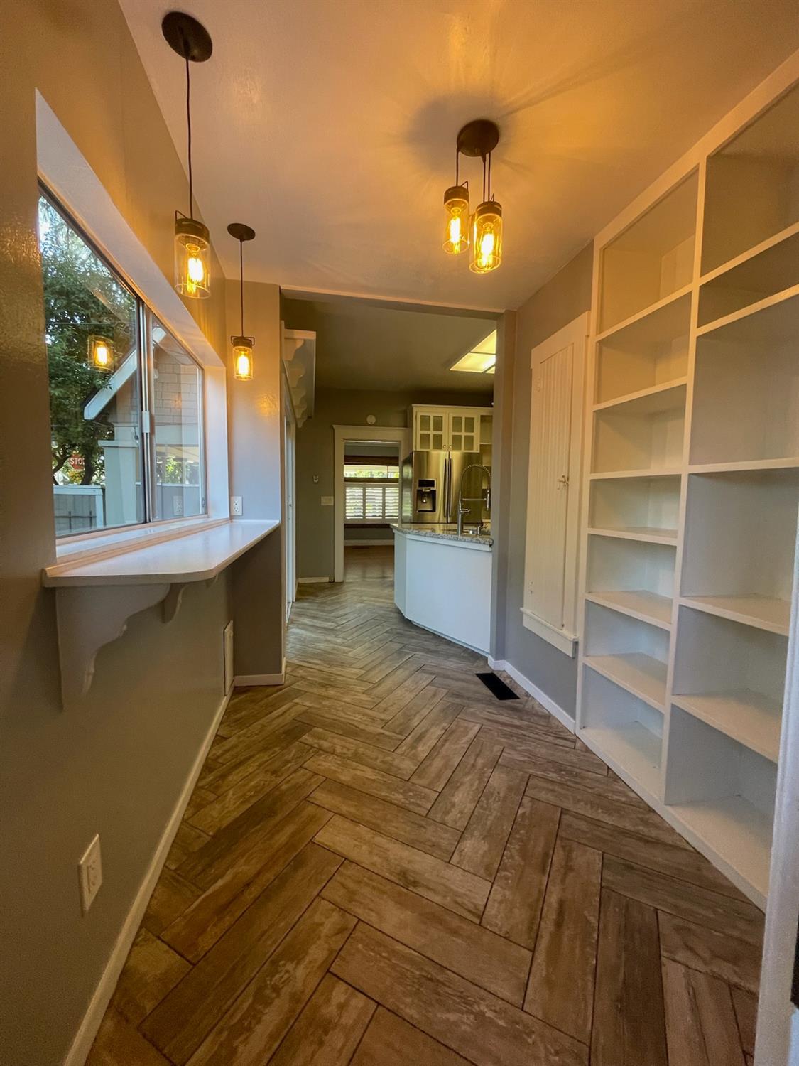 245 High St, Modesto, CA 95354
