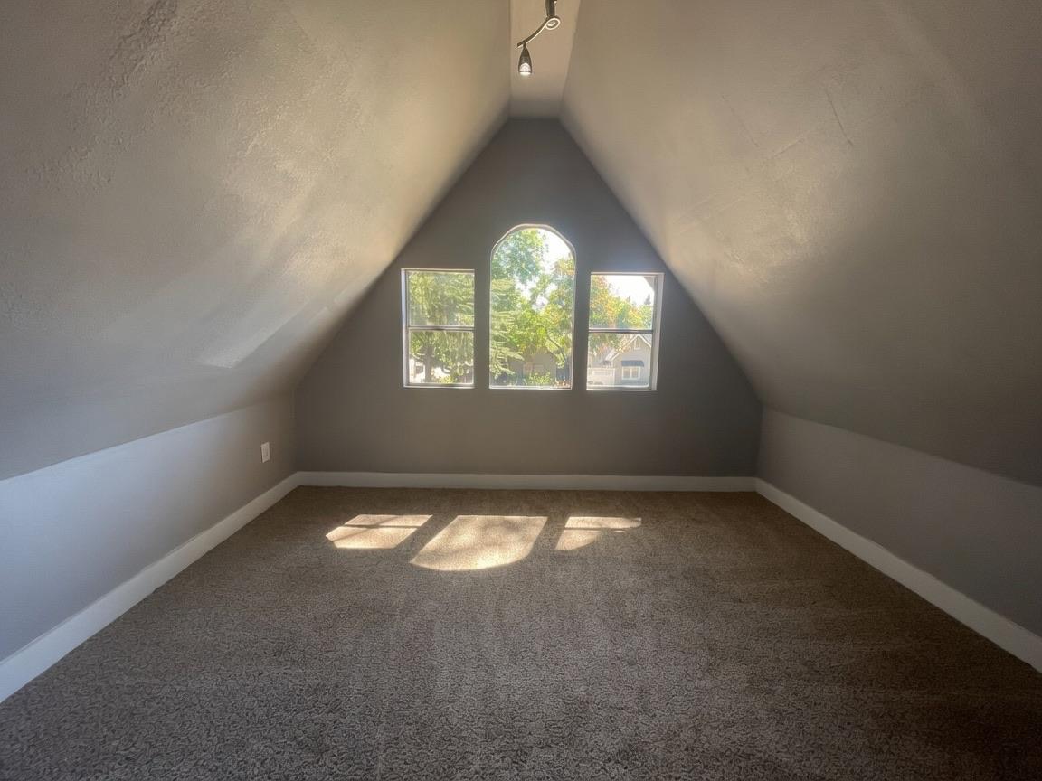 245 High St, Modesto, CA 95354