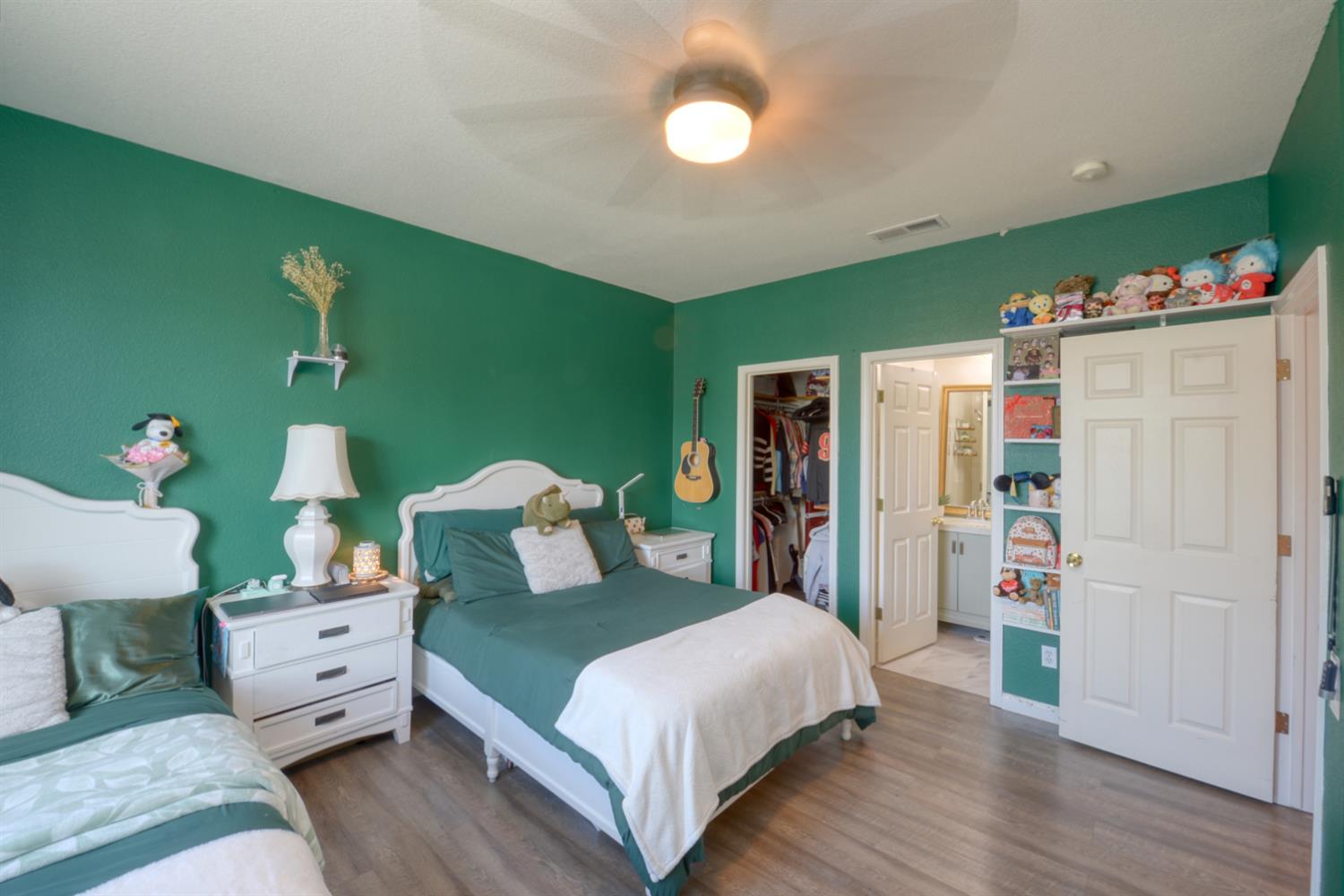 807 Hagerman Peak Dr, Newman, CA 95360