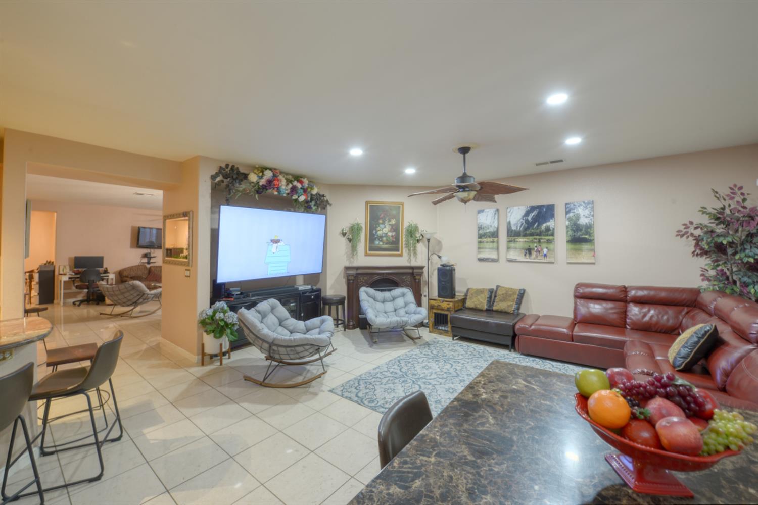 807 Hagerman Peak Dr, Newman, CA 95360