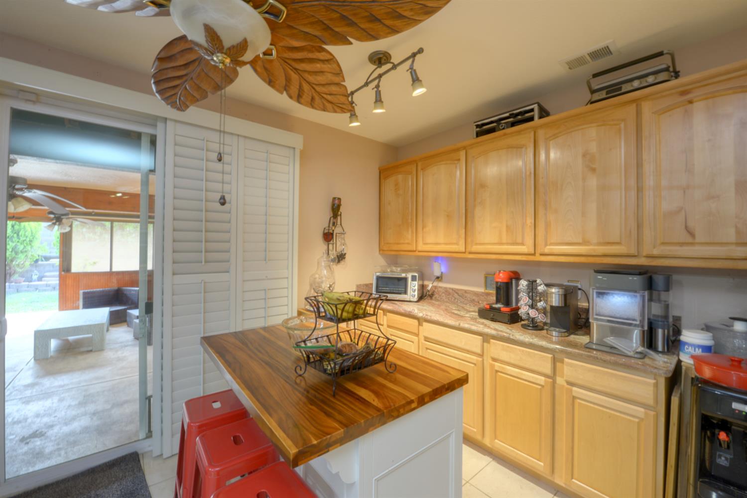 807 Hagerman Peak Dr, Newman, CA 95360