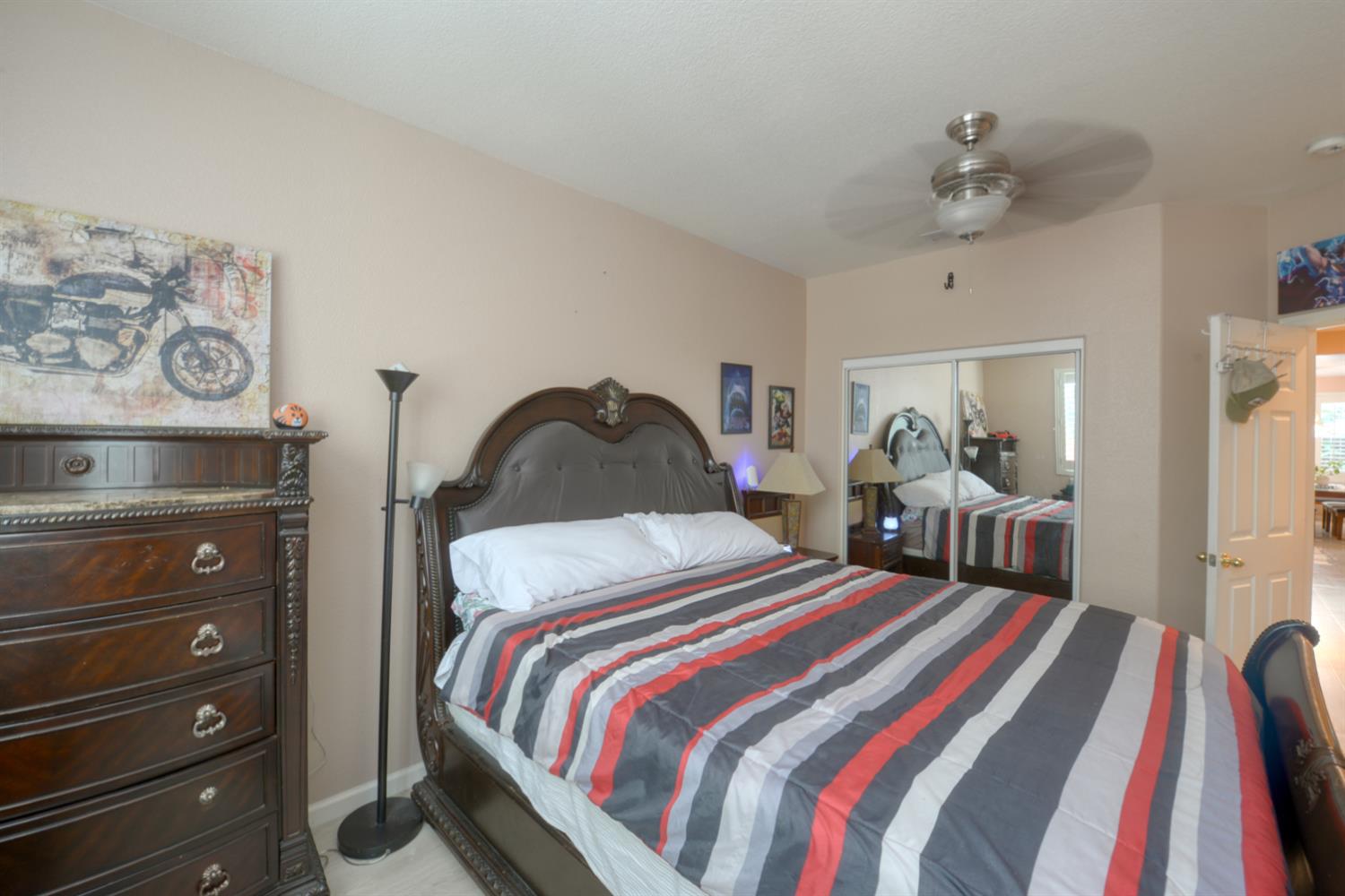 807 Hagerman Peak Dr, Newman, CA 95360