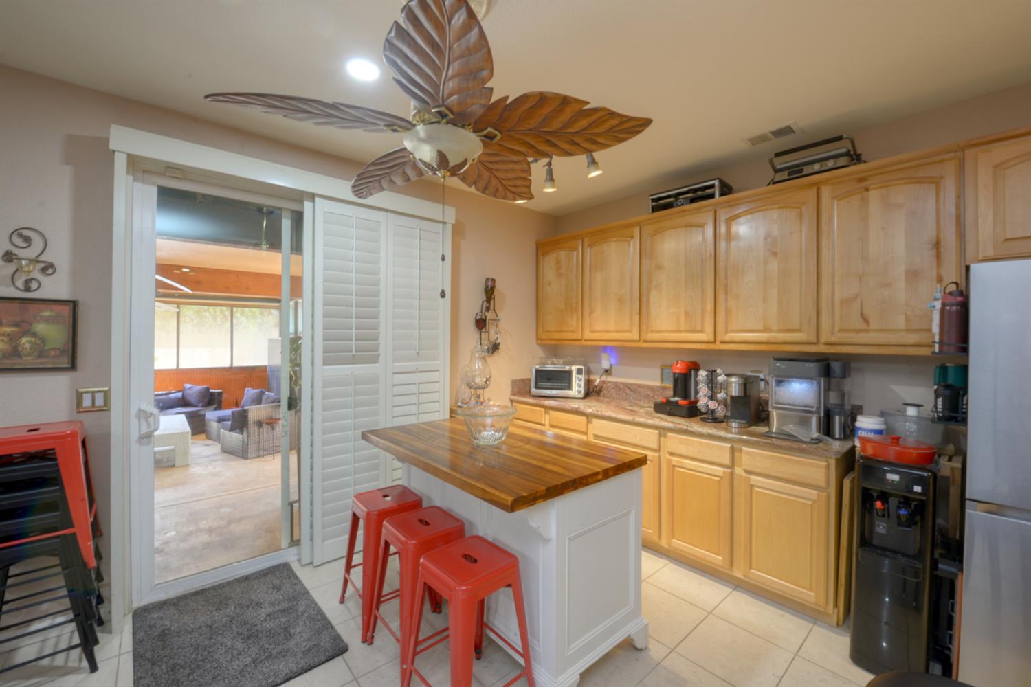 807 Hagerman Peak Dr, Newman, CA 95360