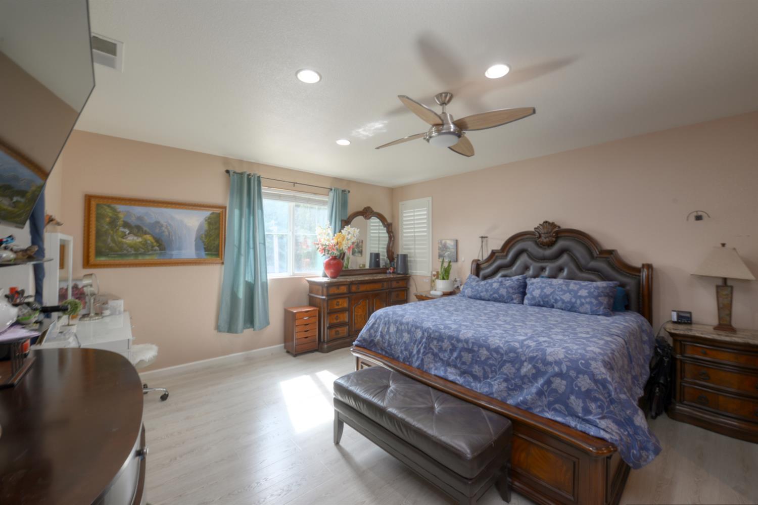 807 Hagerman Peak Dr, Newman, CA 95360