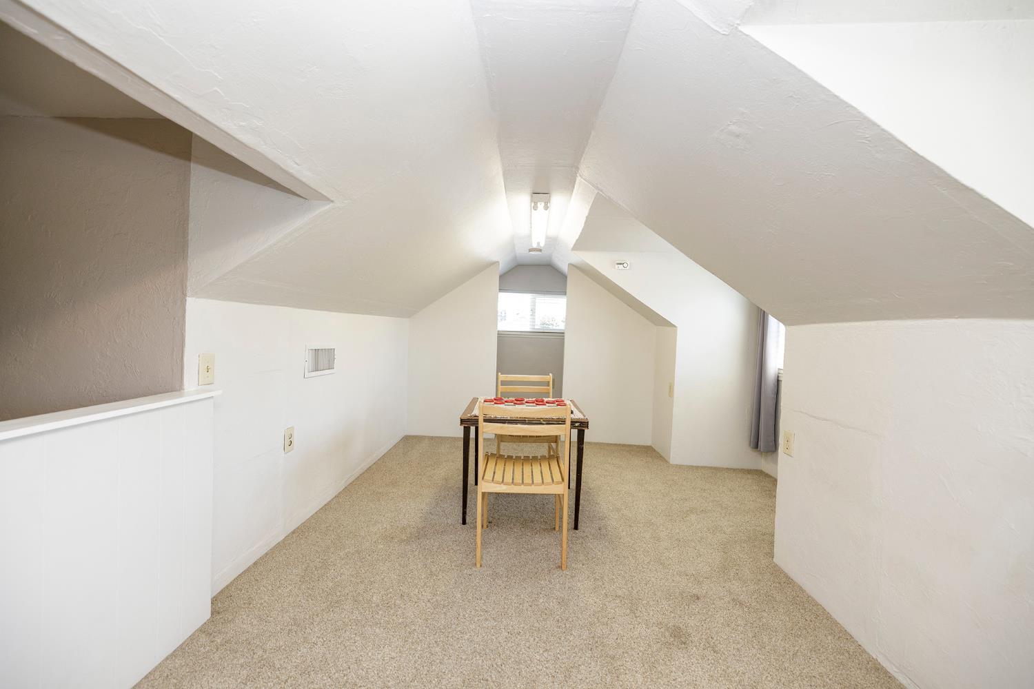 606 Palm Ave, Ripon, CA 95366