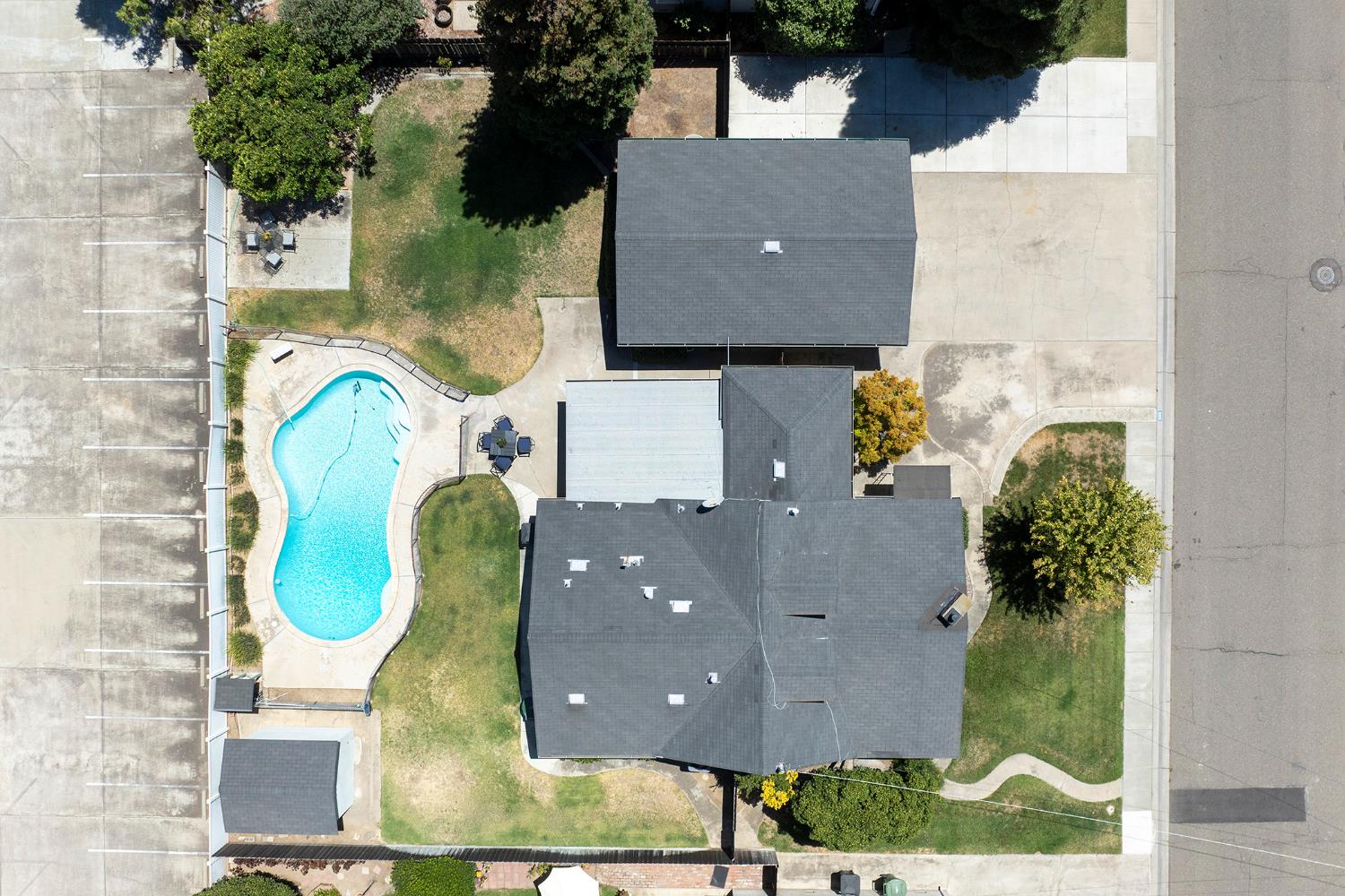 606 Palm Ave, Ripon, CA 95366