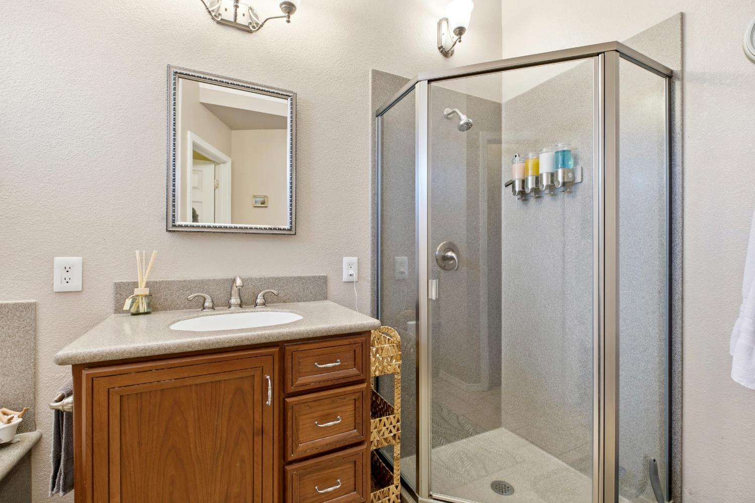 2821 Field Stone St, Modesto, CA 95355