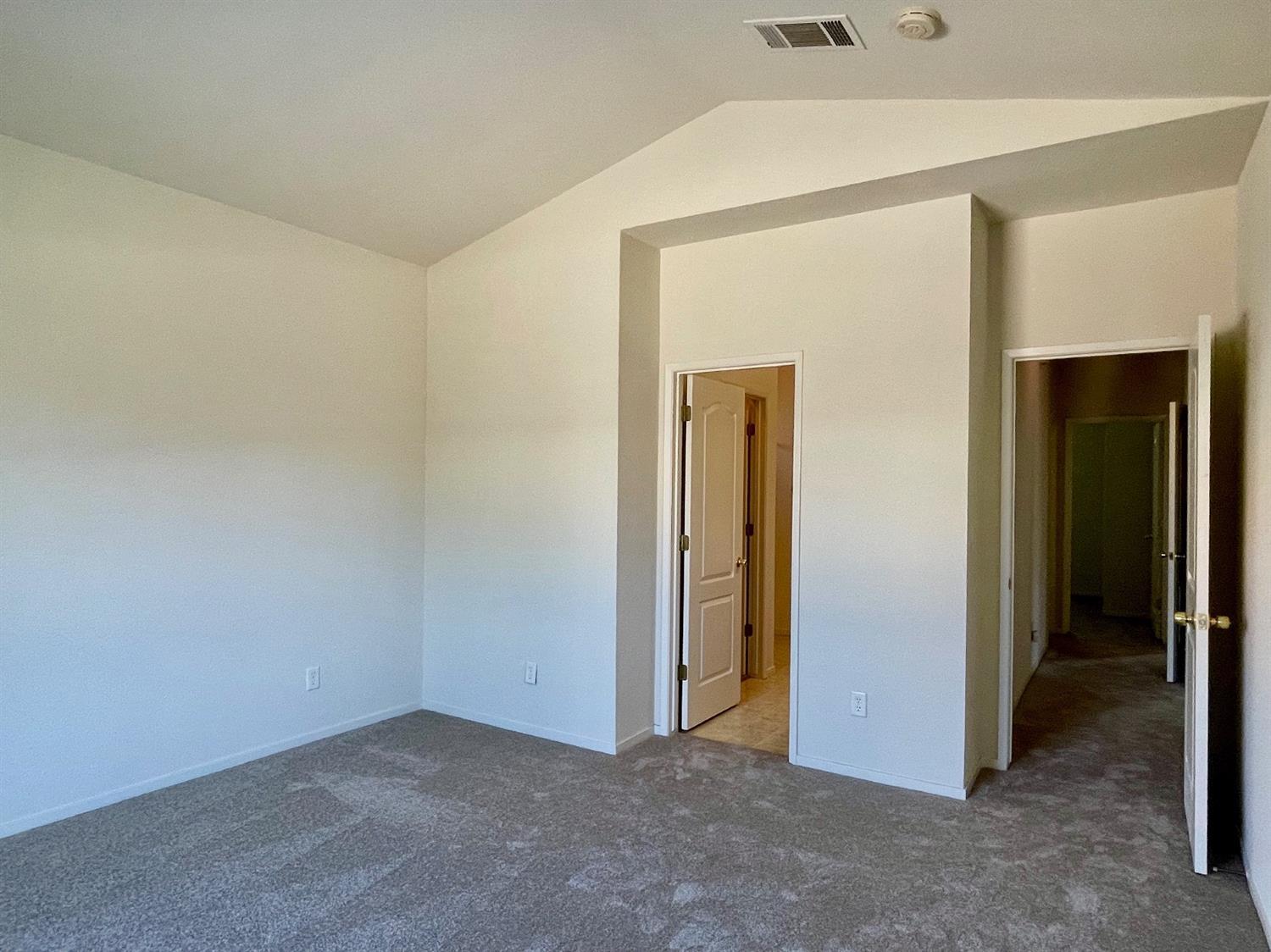 653 Stonewood Dr, Los Banos, CA 93635