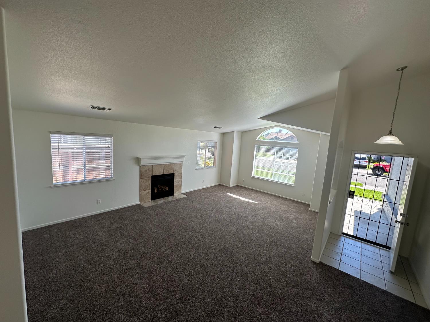 5837 Webb St, Riverbank, CA 95367