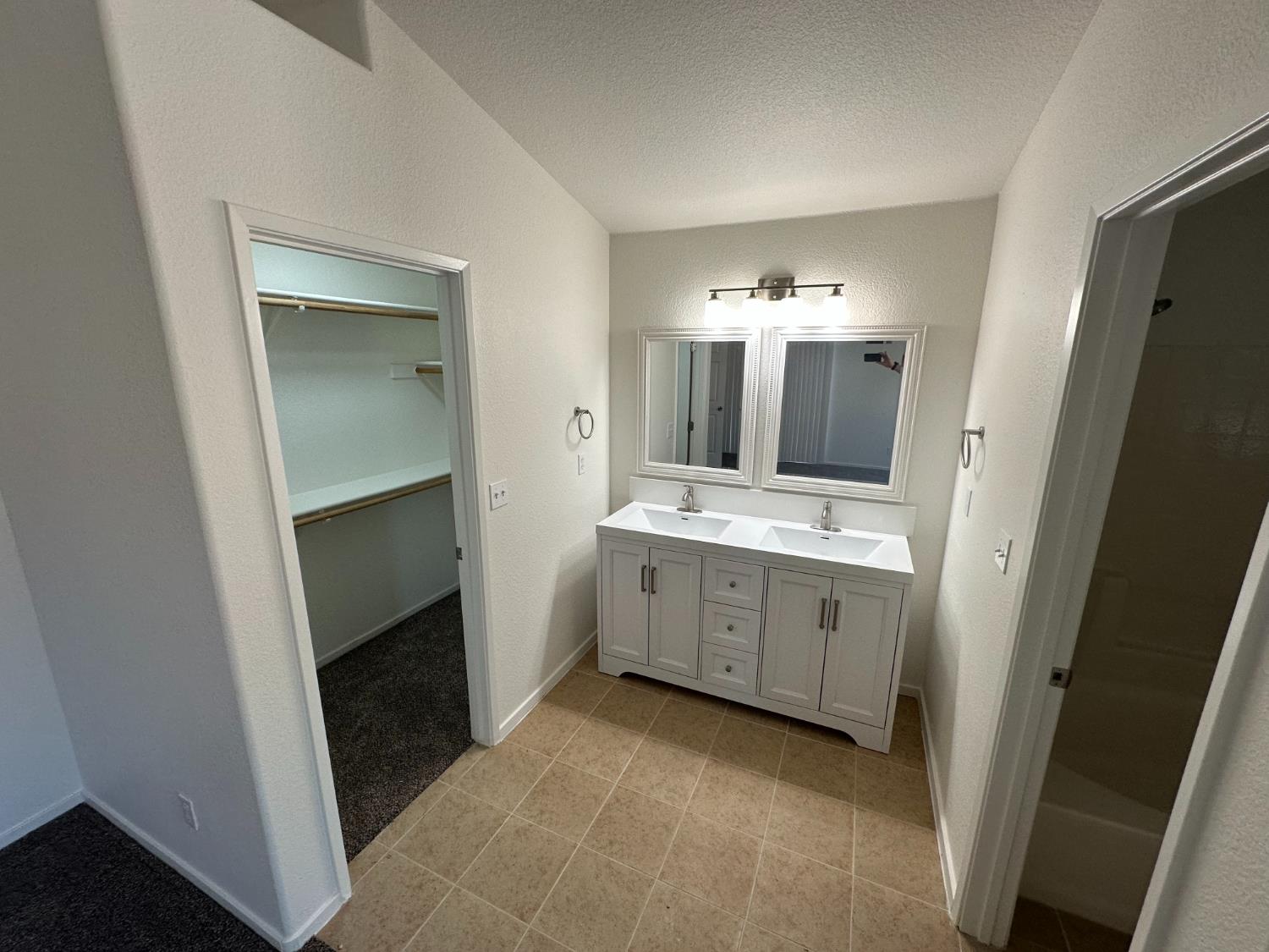5837 Webb St, Riverbank, CA 95367