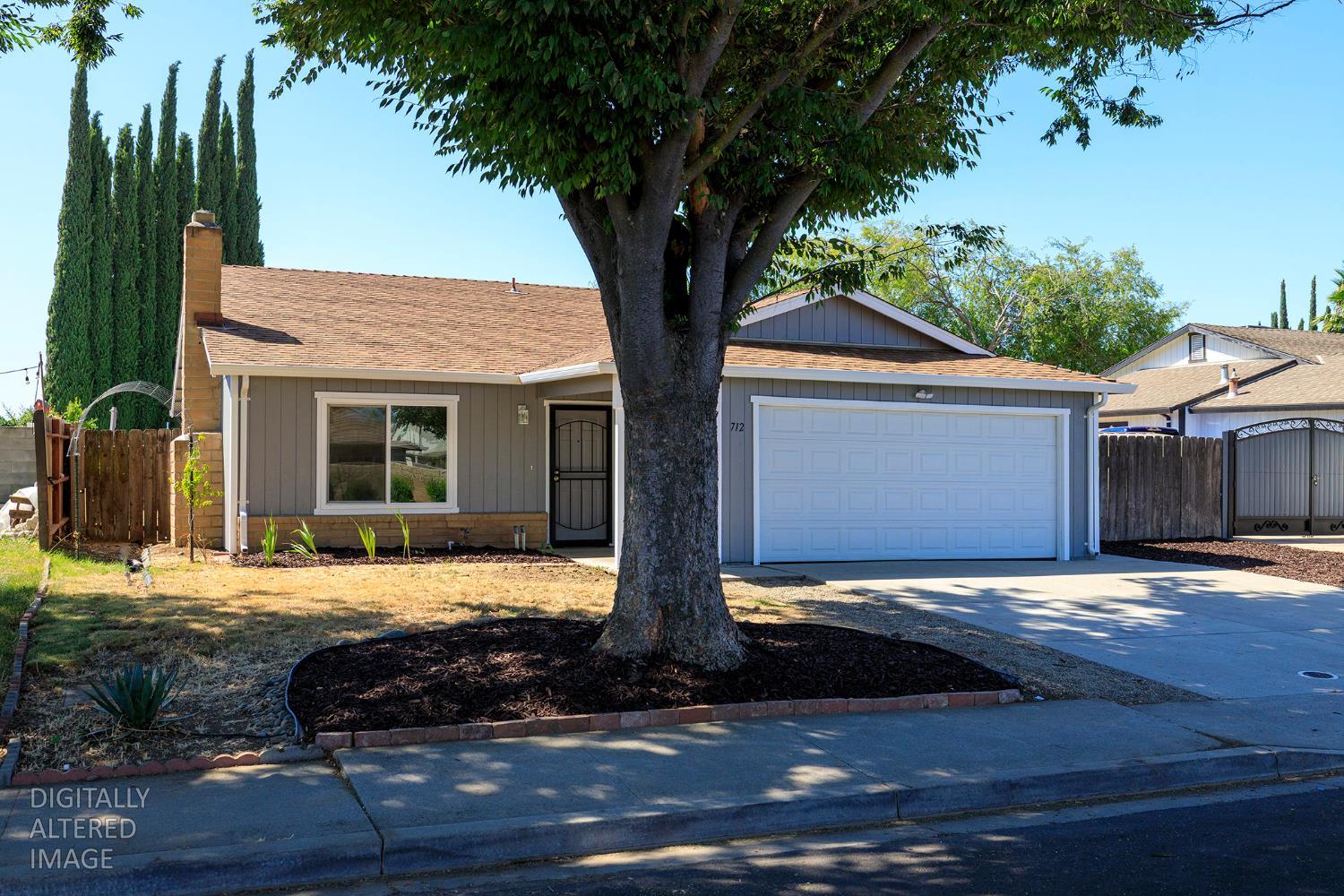 712 Walnut Ave, Patterson, CA 95363