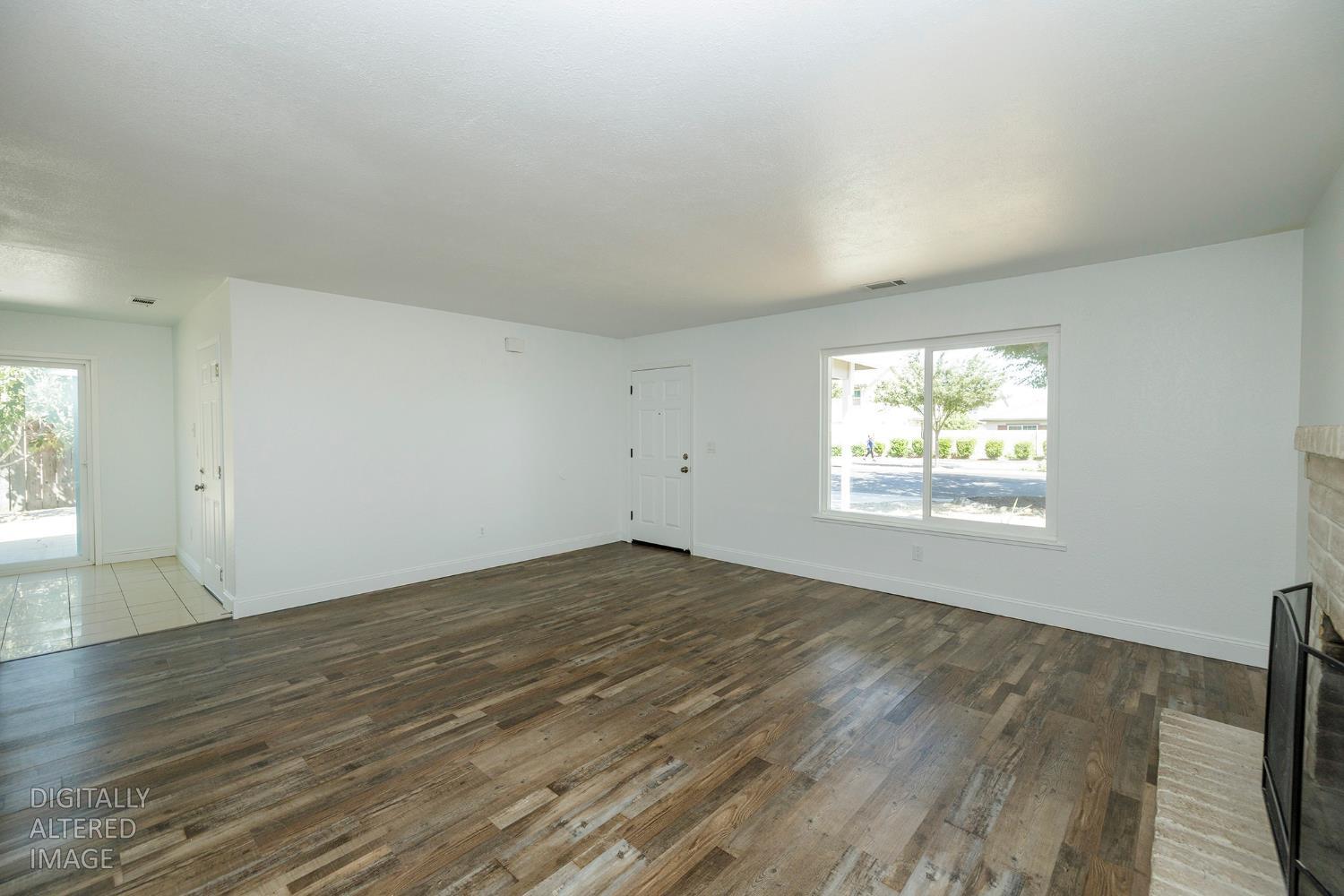 712 Walnut Ave, Patterson, CA 95363