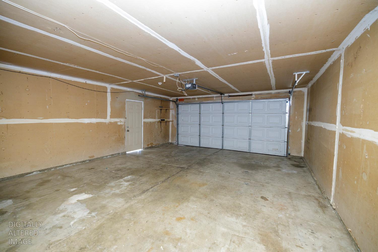 712 Walnut Ave, Patterson, CA 95363