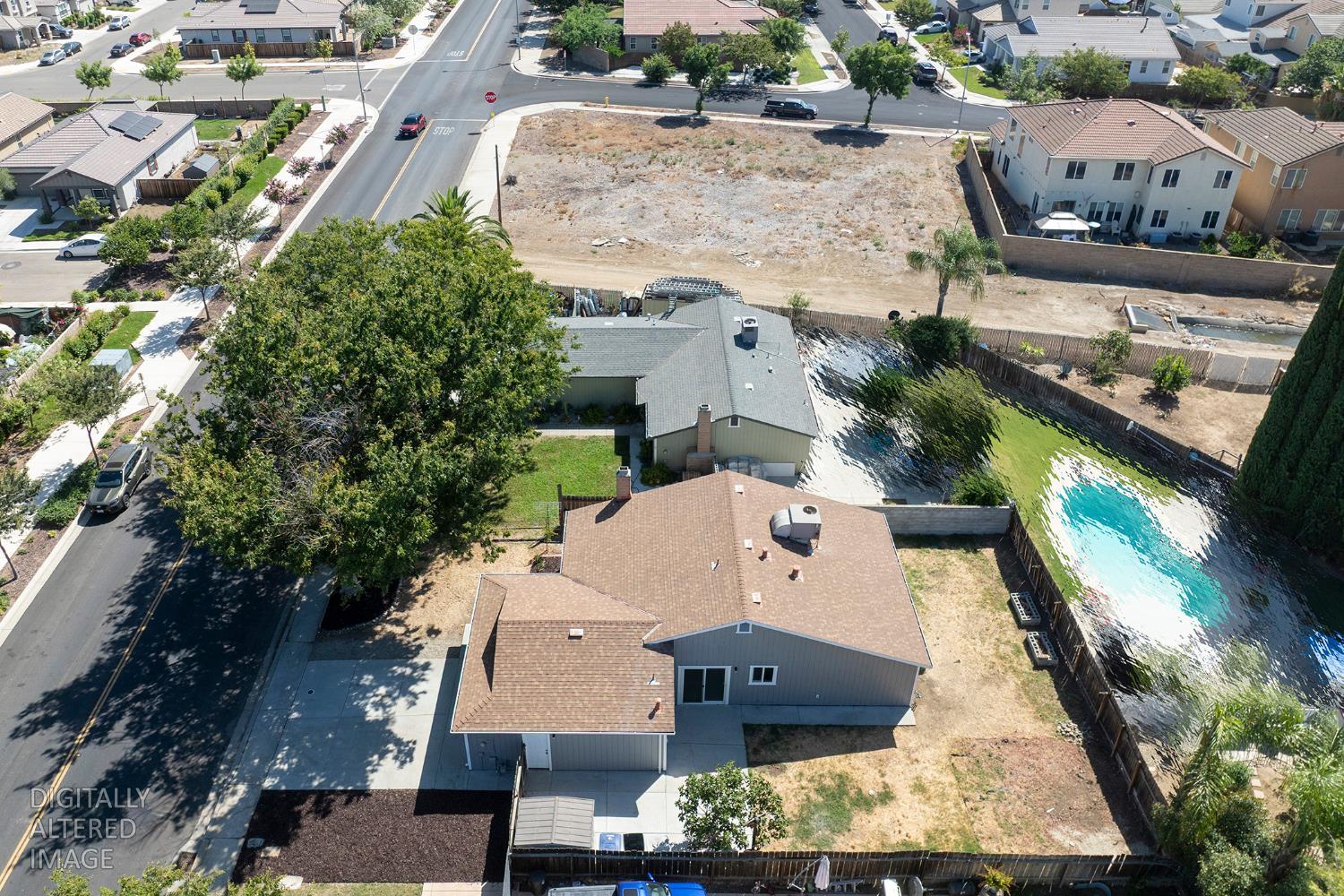 712 Walnut Ave, Patterson, CA 95363