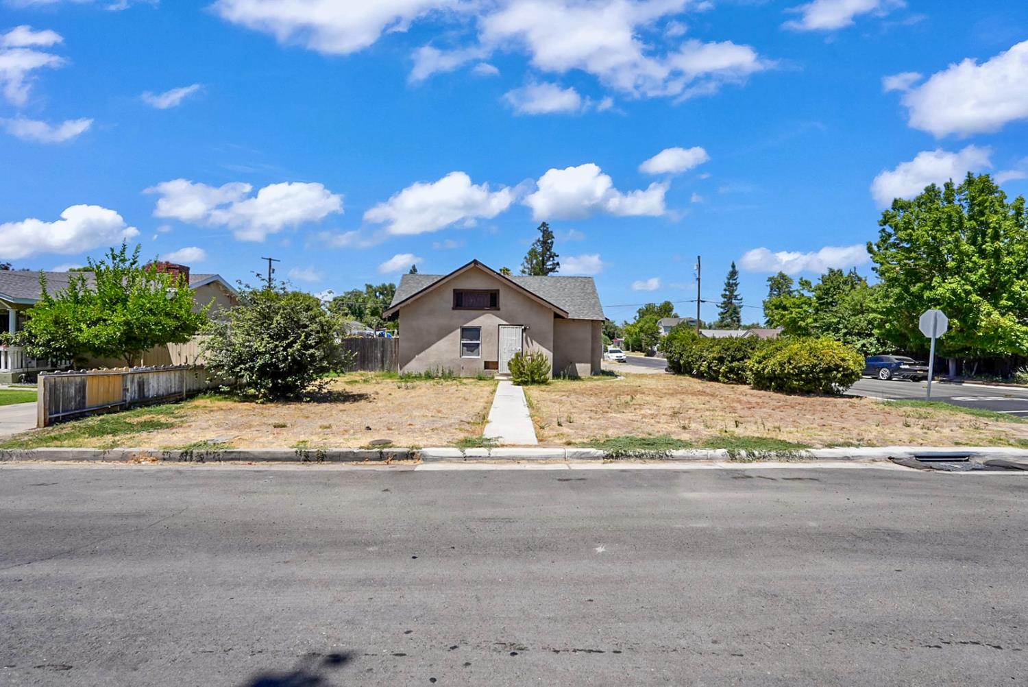 501 Flower St, Turlock, CA 95380