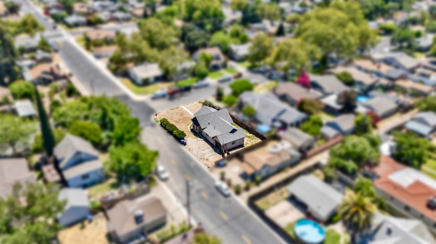 501 Flower St, Turlock, CA 95380