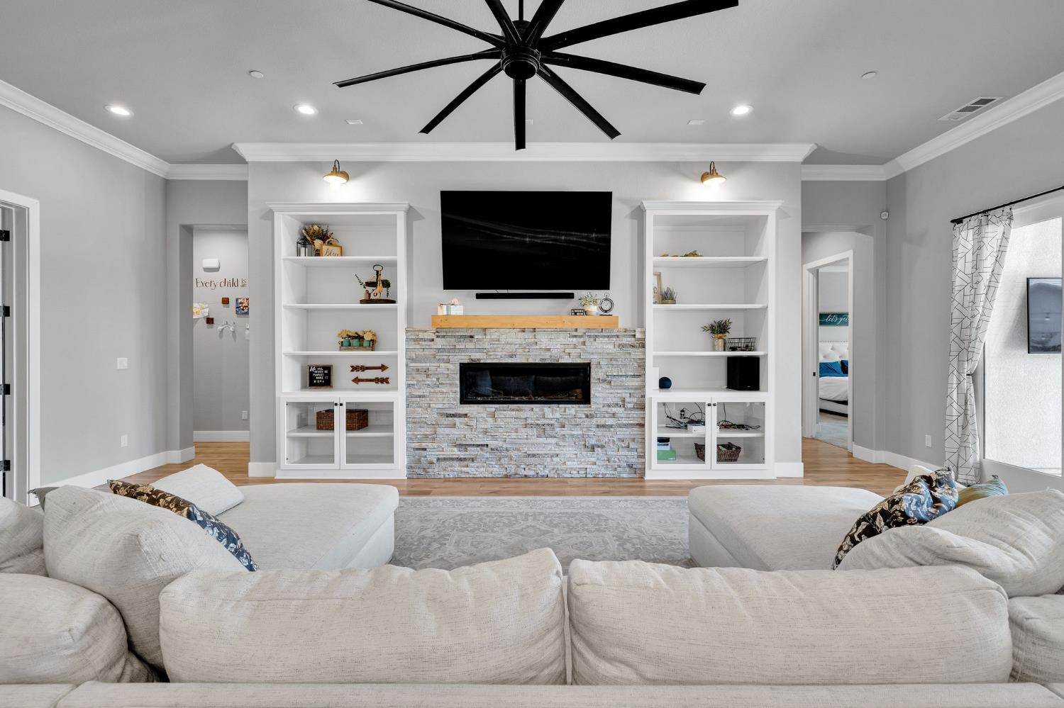 2180 Antinori Way, Manteca, CA 95337